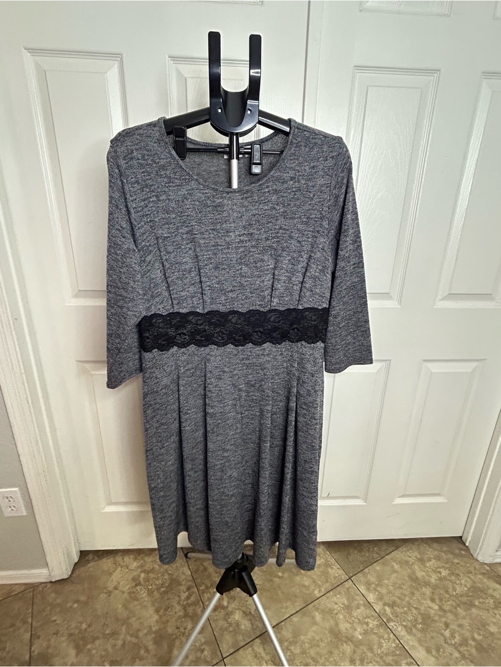 Cato Heather Gray Midi Dress with Black Lace Waistband 18/20W